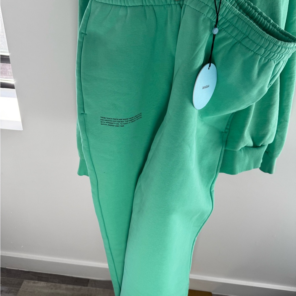 Pangaia Green Sweatpants Relaxed Fit Joggers